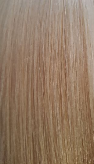 22 Inch Full Volume (Tape) Hair Extensions #20 Beige Blonde